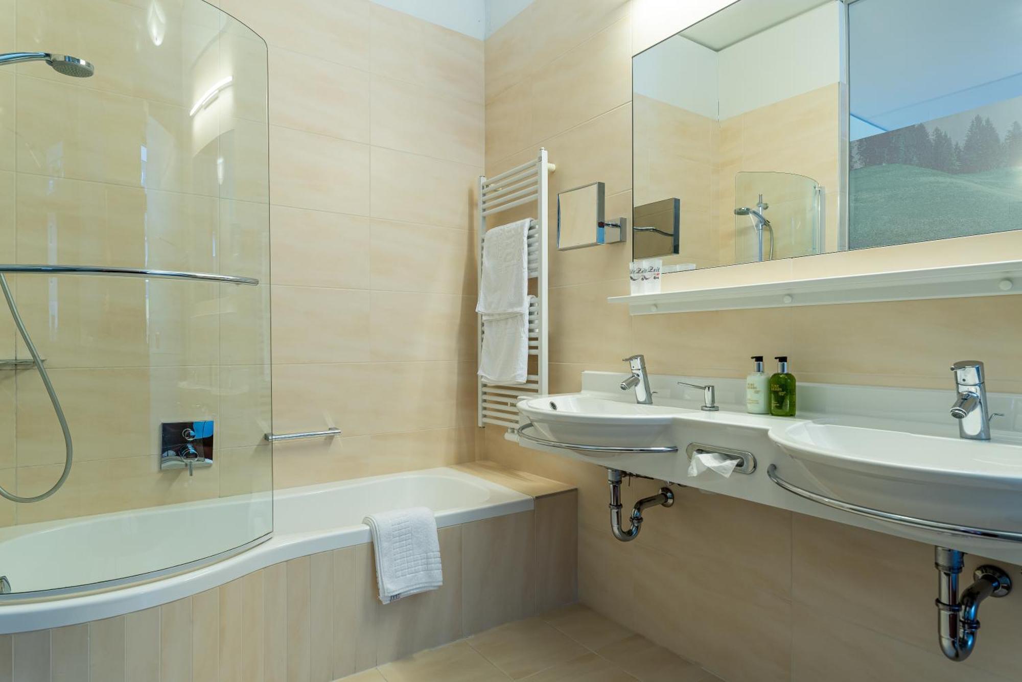 Hotel Tyrol Am Haldensee Luaran gambar